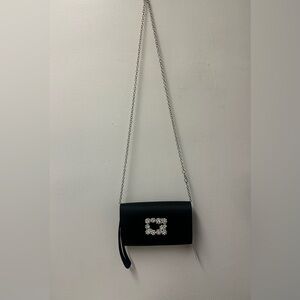 Elegant Black Evening Clutch with Crystal Embellishment